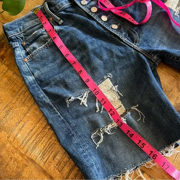 Mother Denim Distressed Shorts Size 27
I - Picture 2 of 14